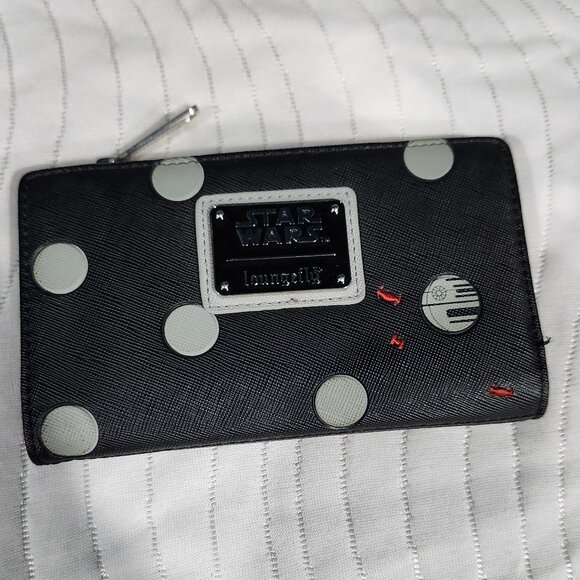 Loungefly x Star Wars Death Star Patterned Wallet - Picture 2 of 6